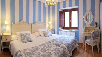 Habitació doble clàssica, bany privat (La Azul) | Roba de llit d'alta qualitat i cobrellits