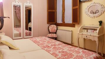 Comfort Double Room, Private Bathroom, Courtyard View (La Calma) | Courtyard view