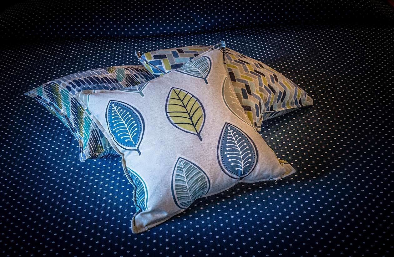 deluxe double or twin room (castle view) | 1 bedroom, in-room safe, desk, cots/infant beds