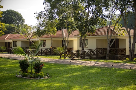 Villa Familiar | Minibar, individually decorated, individually furnished. Maju Hotel Campestre & Spa