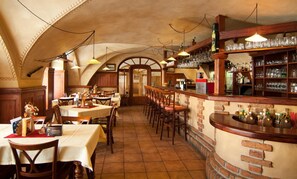 Bar (en el alojamiento)