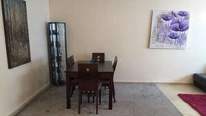 Apartment, 2 Bedrooms | Lobby sitting area - Bel Appartement à Louer (Tangier)
