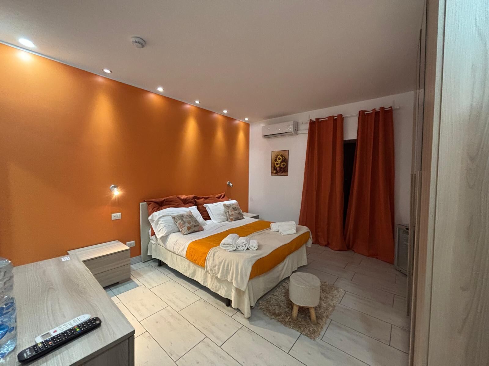 Dobbeltrom | Safe på rommet, wi-fi (inkludert) og sengetøy