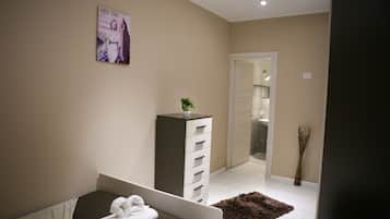 Singola Basic (senza finestra) | Safe på rommet, wi-fi (inkludert) og sengetøy