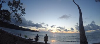 Jonny's cabins drake day