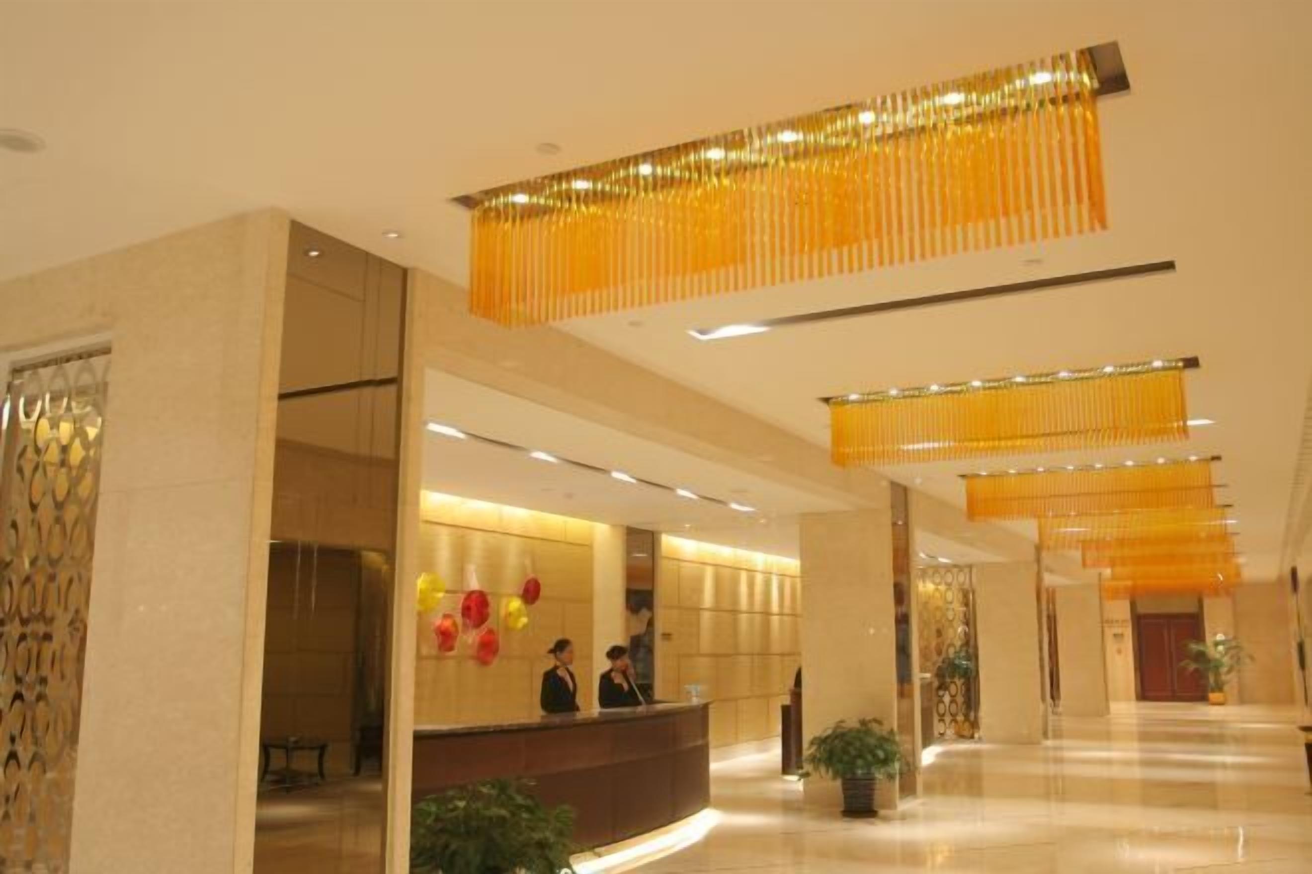 المنشأة من الداخل