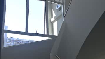 ๋ด๋ถ