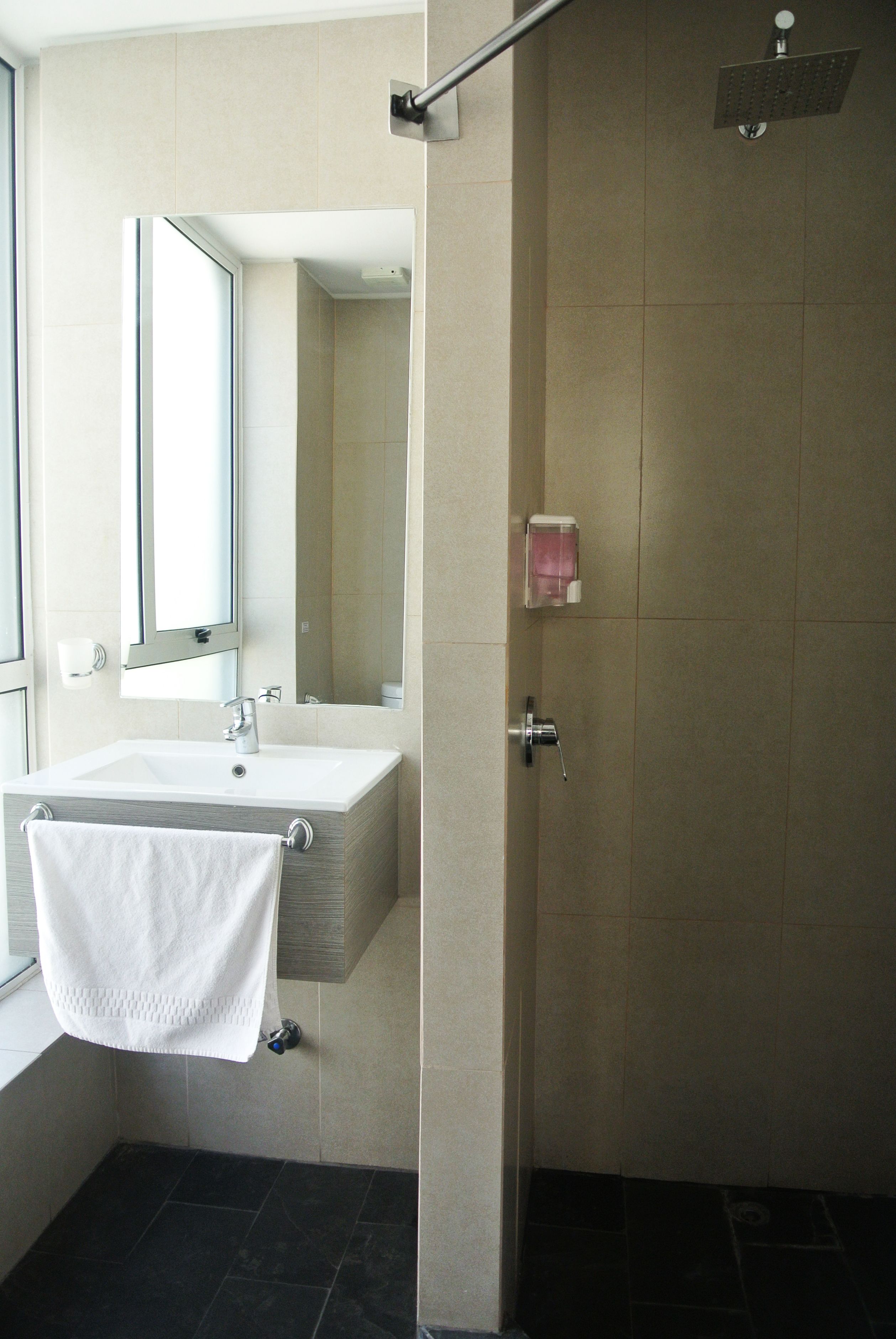 double room, 1 double bed, non smoking | bathroom | shower, free toiletries, towels