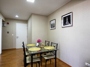 Apartment, 3 Bedrooms | Living area