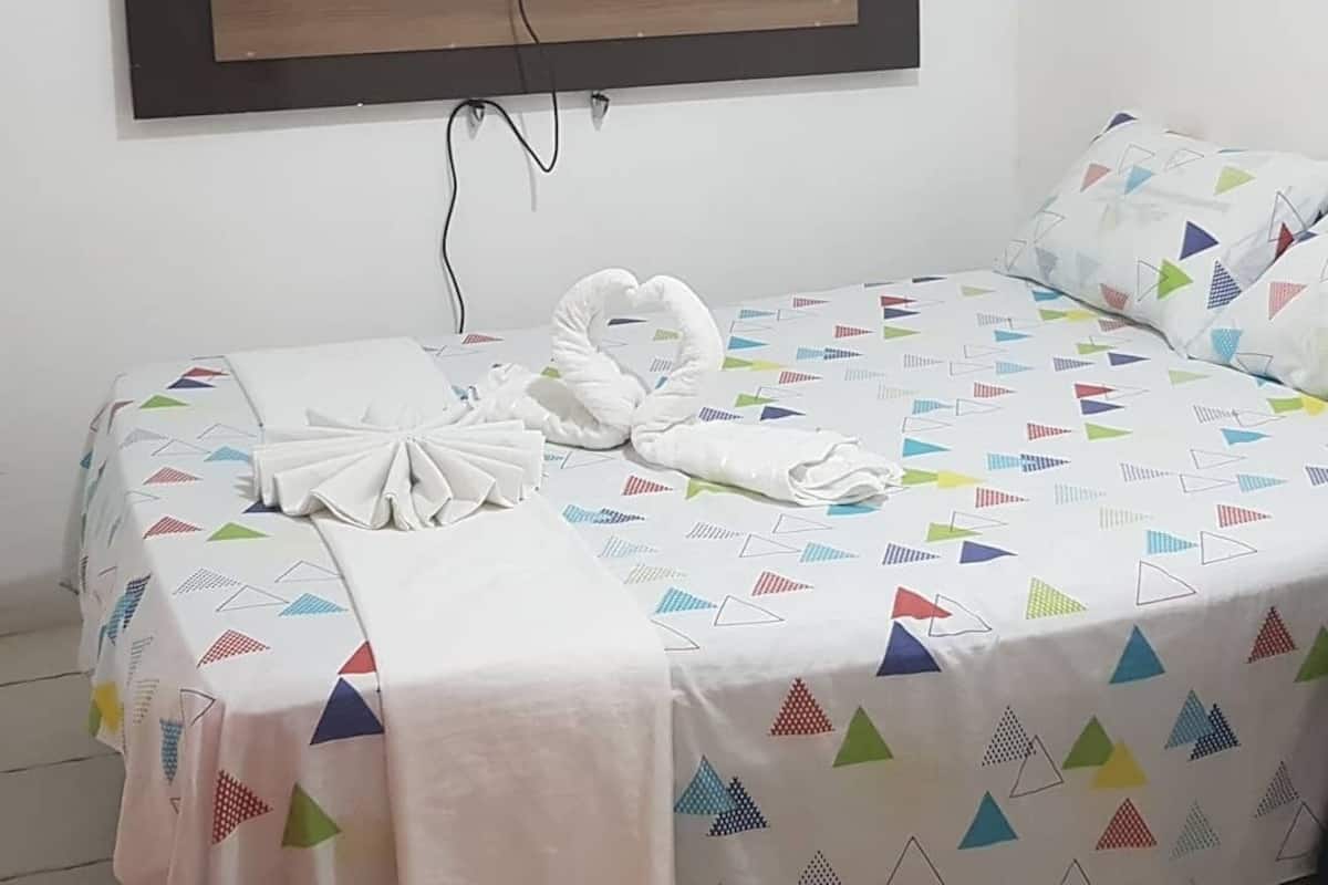 1 habitación, minibar, tabla de planchar con plancha y wifi gratis