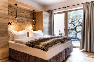 防过敏的被褥、客房内保险箱、遮光窗帘、隔音