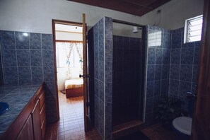 Double Room, Non Smoking | Bathroom | Shower, towels - Spanish by the River - Boquete - Hostel (Alto Boquete)