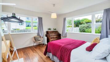 House, Multiple Beds, Non Smoking, Garden View | 1 bedroom, premium bedding, blackout drapes, soundproofing