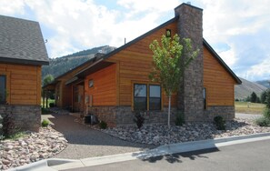 Exterior - Townhomes on the Green (Afton)