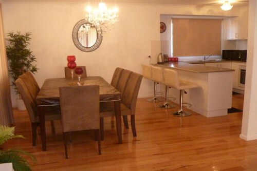 Cowes Holiday Haven - Property NO.1