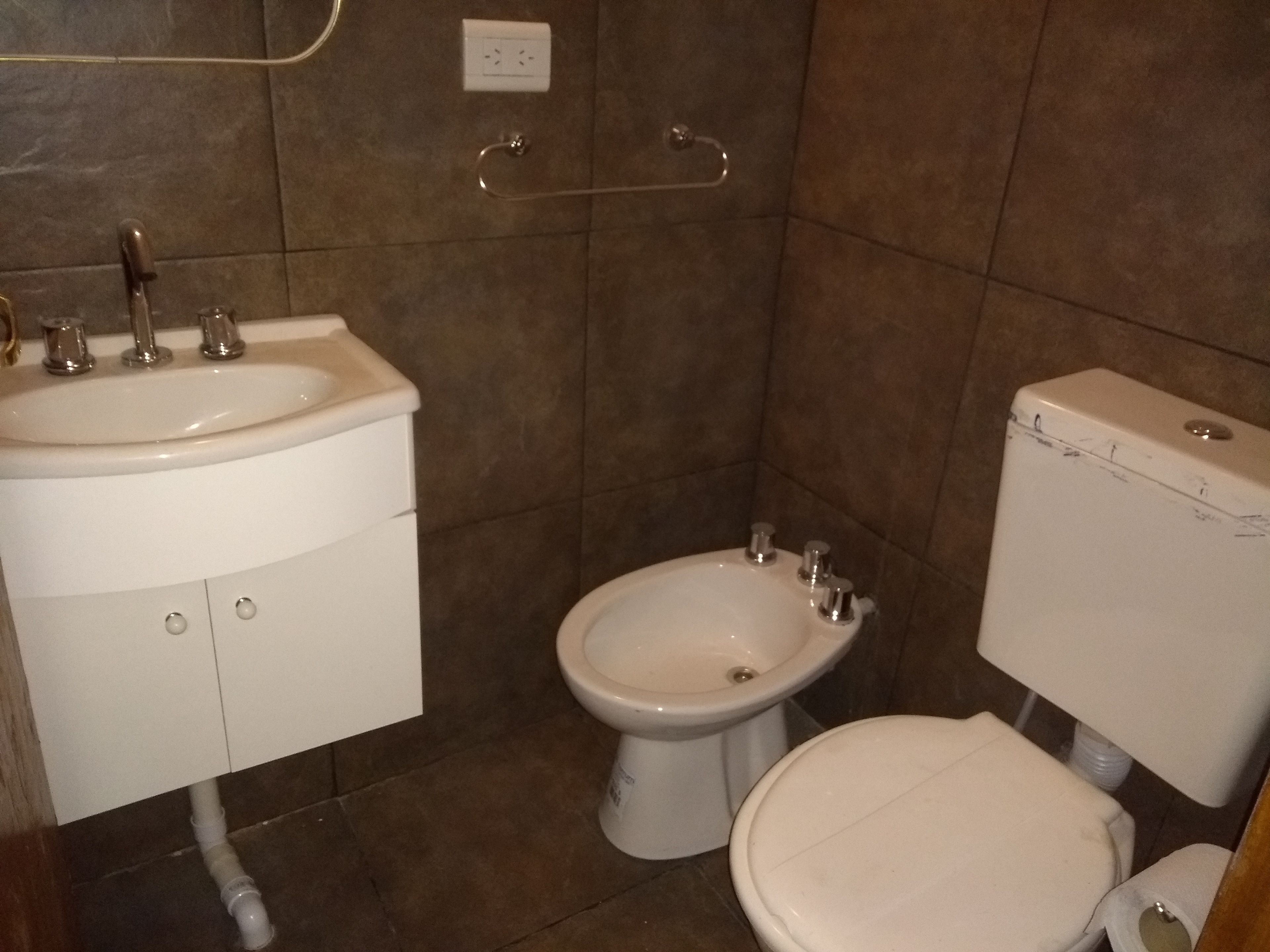 twin room, 2 single beds, non smoking | bathroom | combined shower/bathtub, towels