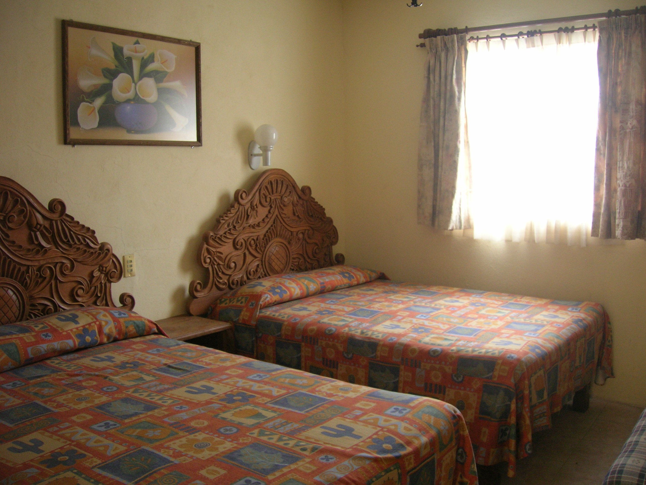 Caja de seguridad en la habitación, wifi gratis y ropa de cama 