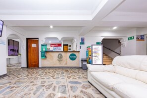 Reception - Ayenda 1228 Balcones de la 70 (Medellín)