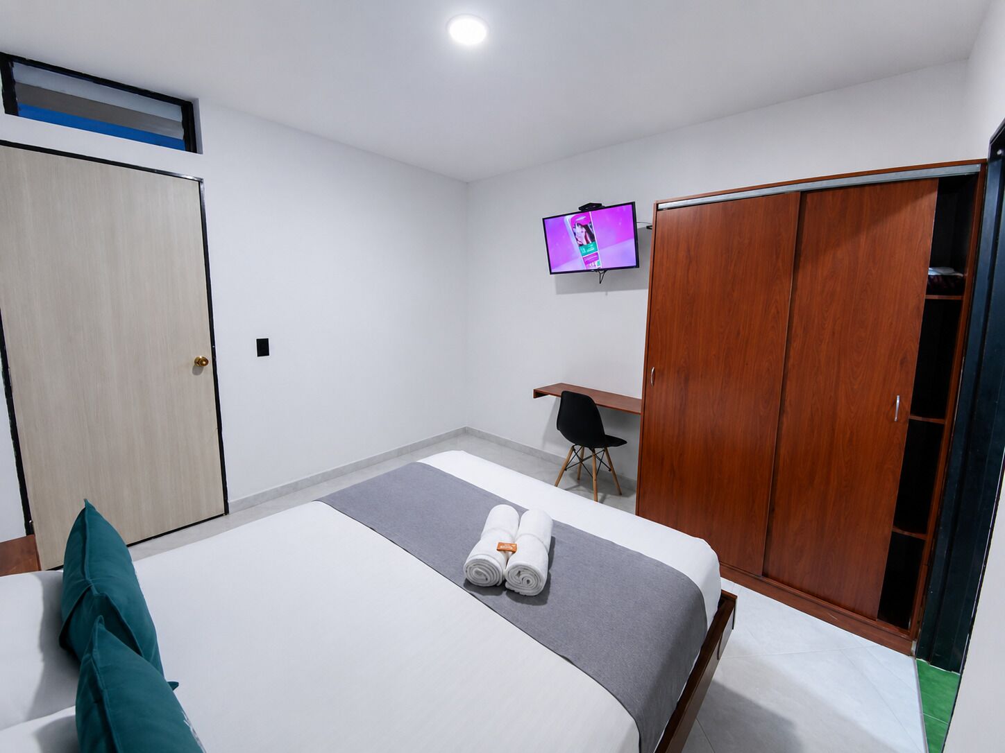 ห้องซูพีเรียดับเบิล, เครื่องปรับอากาศ | โต๊ะทำงาน, Wi-Fi ฟรี, ผ้าปูที่นอน