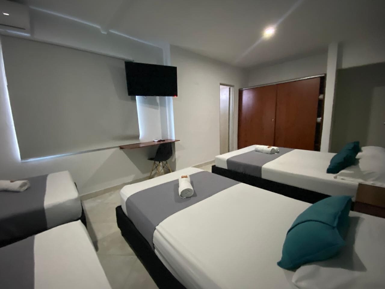 Superior Room, Air conditioning | Desk, free WiFi, bed sheets