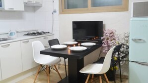 Unclassified image, 3 of 27, button - Jenna House (Seoul)