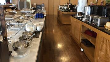 Breakfast buffet