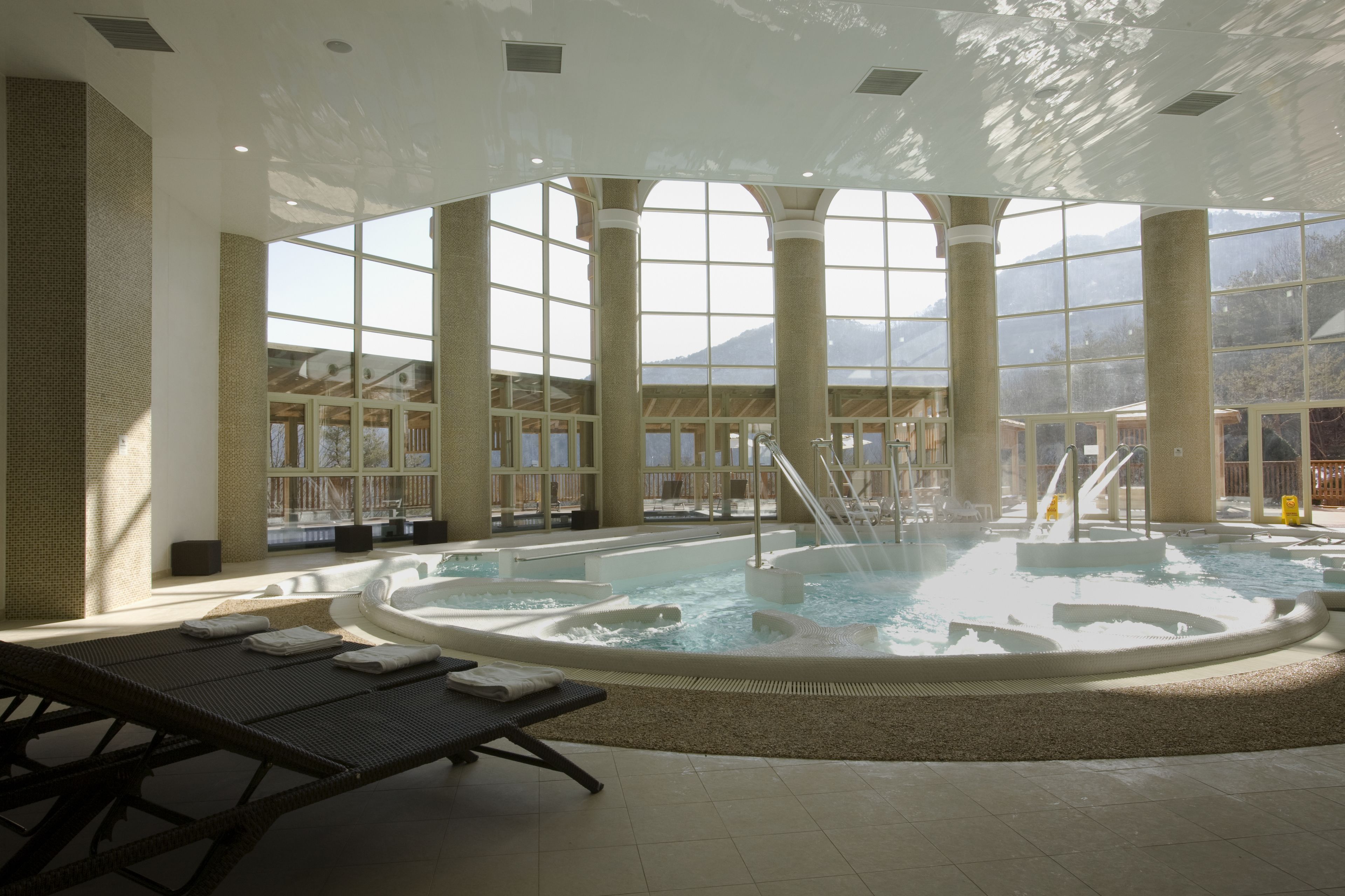 사우나, 온수 욕조, 온천/광천수 온천