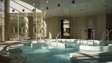 Sauna, hot tub, hot springs