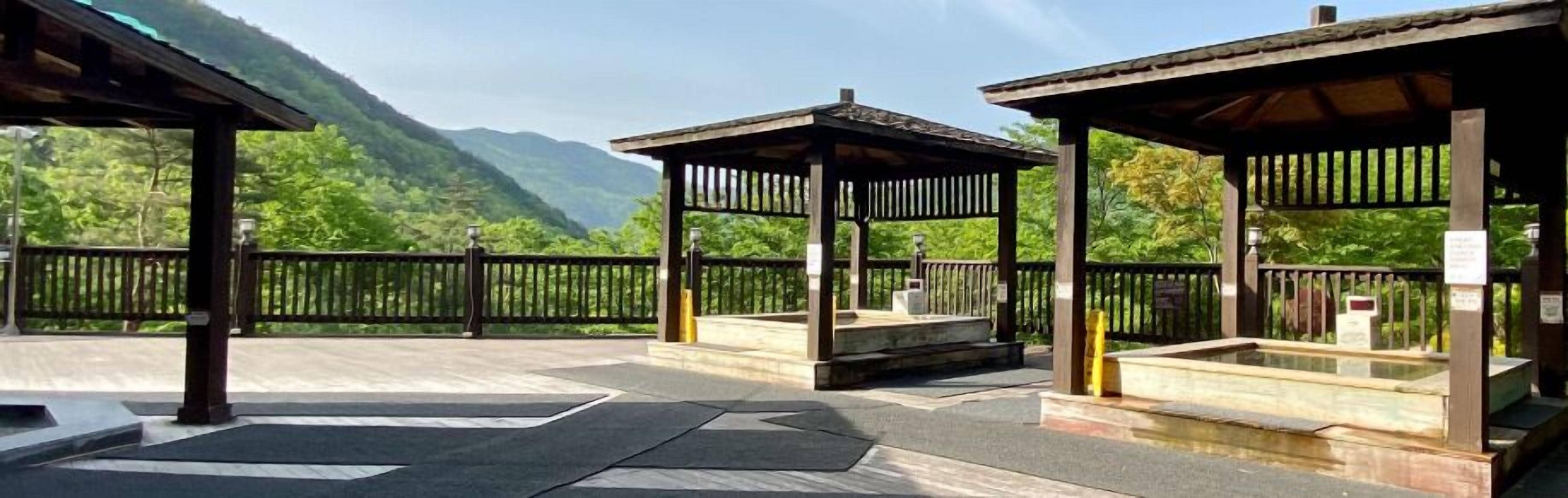 sauna, hot tub, hot springs/mineral springs