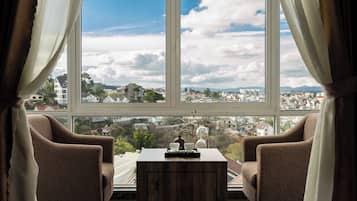 Deluxe-Zweibettzimmer, Stadtblick