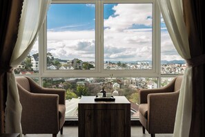 Deluxe Twin Room, City View