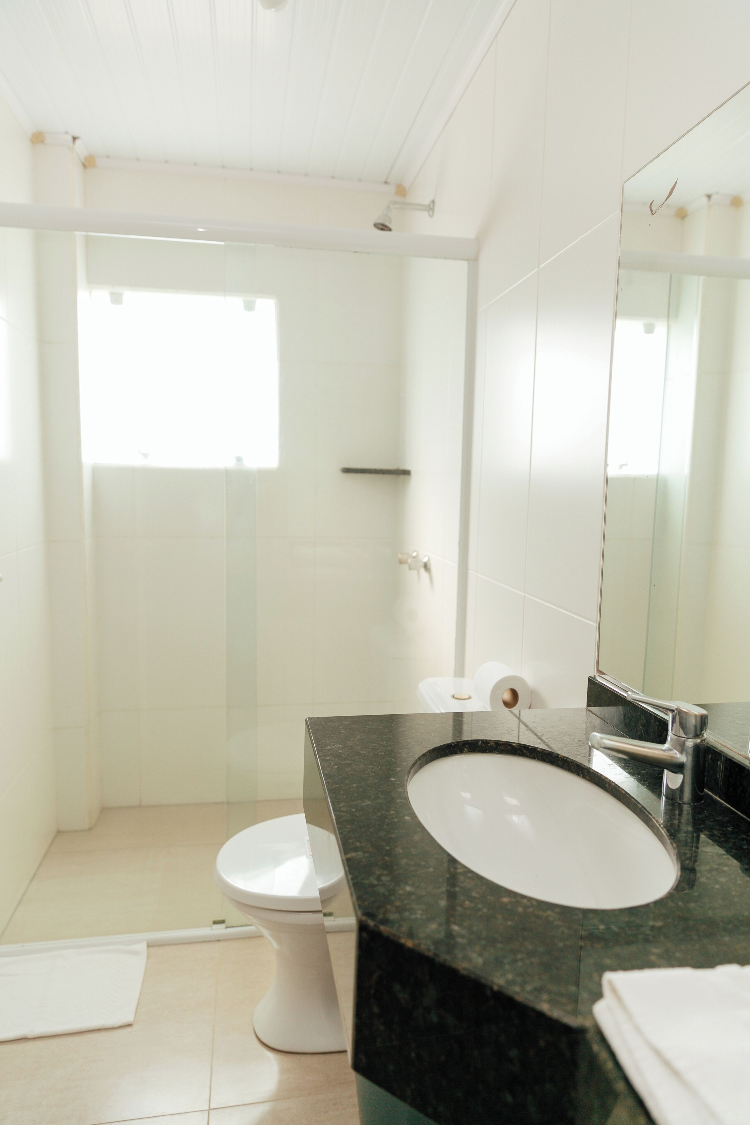 basic double room | bathroom | shower, free toiletries, hair dryer, towels