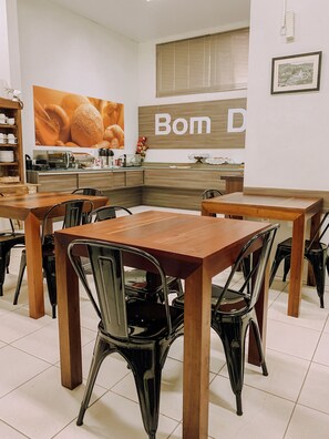 Free daily buffet breakfast