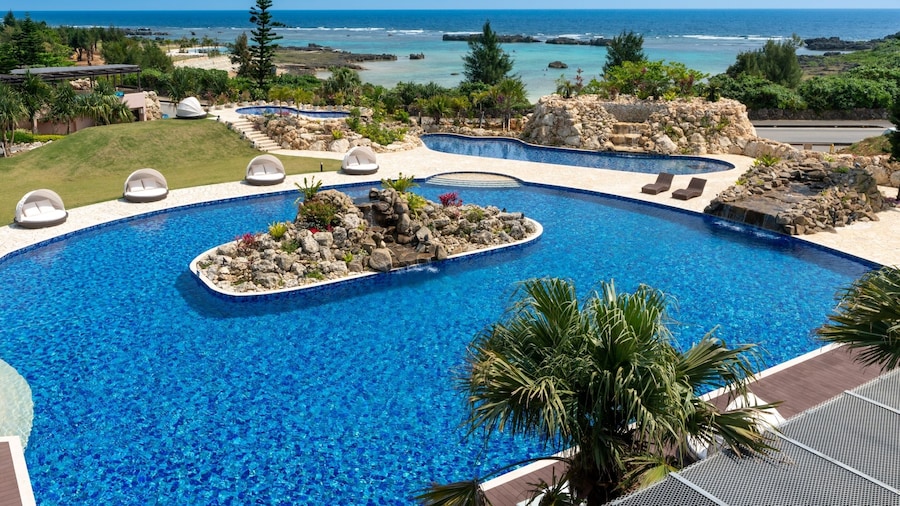 Hotel Shigira Mirage