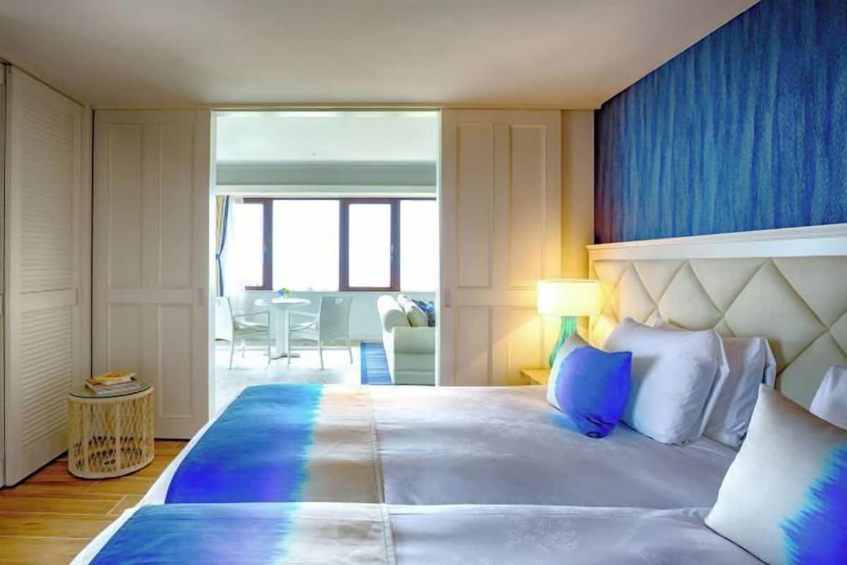 1 bedroom, minibar, in-room safe, blackout curtains