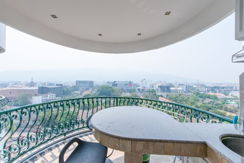 Hillside Plaza & Condotel 4 Downtown