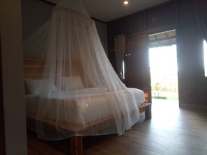 Deluxe Double Room, 1 Bedroom | Living room - Emir surfcamp (Pekutatan)