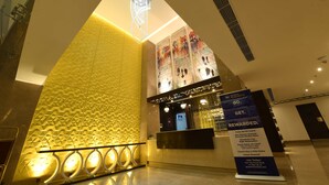 Quầy tiếp tân