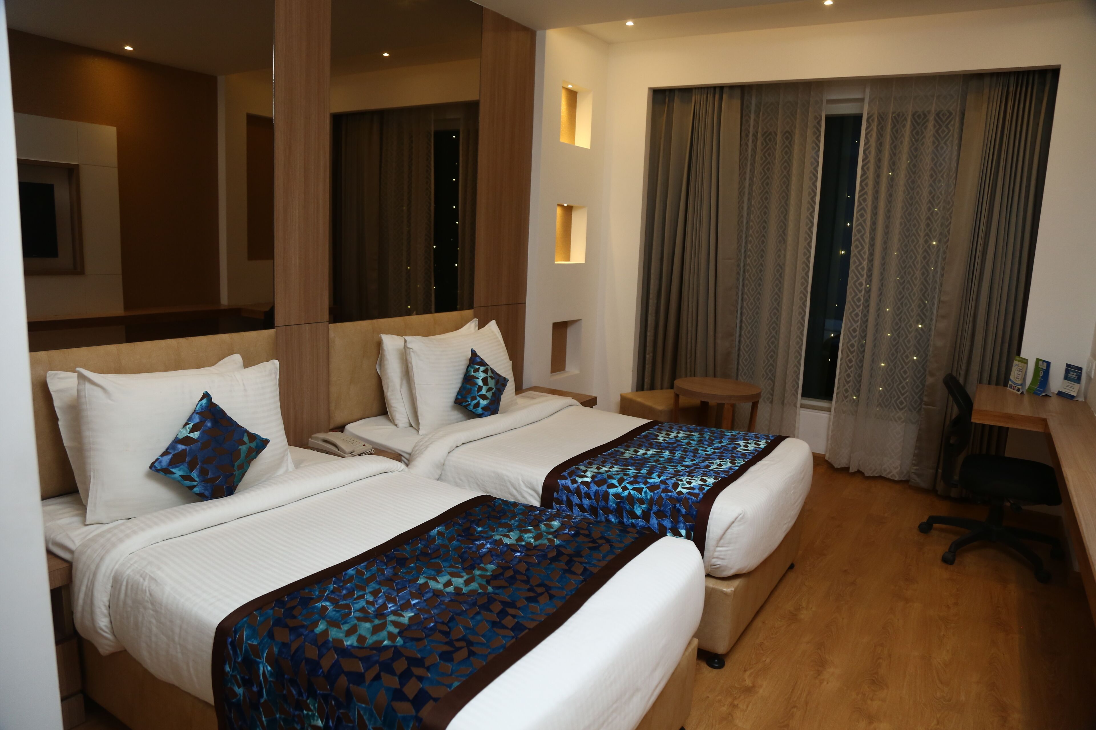 premium bedding, minibar, in-room safe, desk