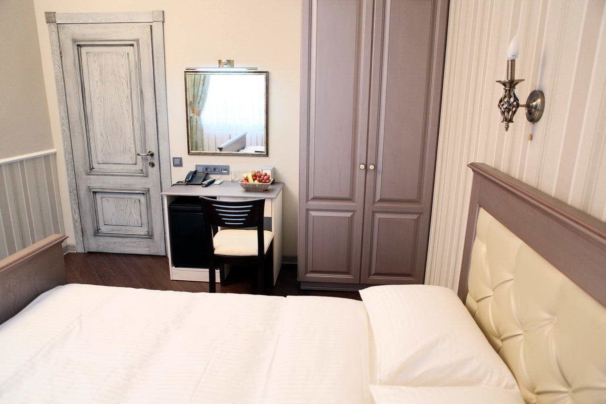 economy double room | in-room safe, blackout curtains, soundproofing, iron/ironing board