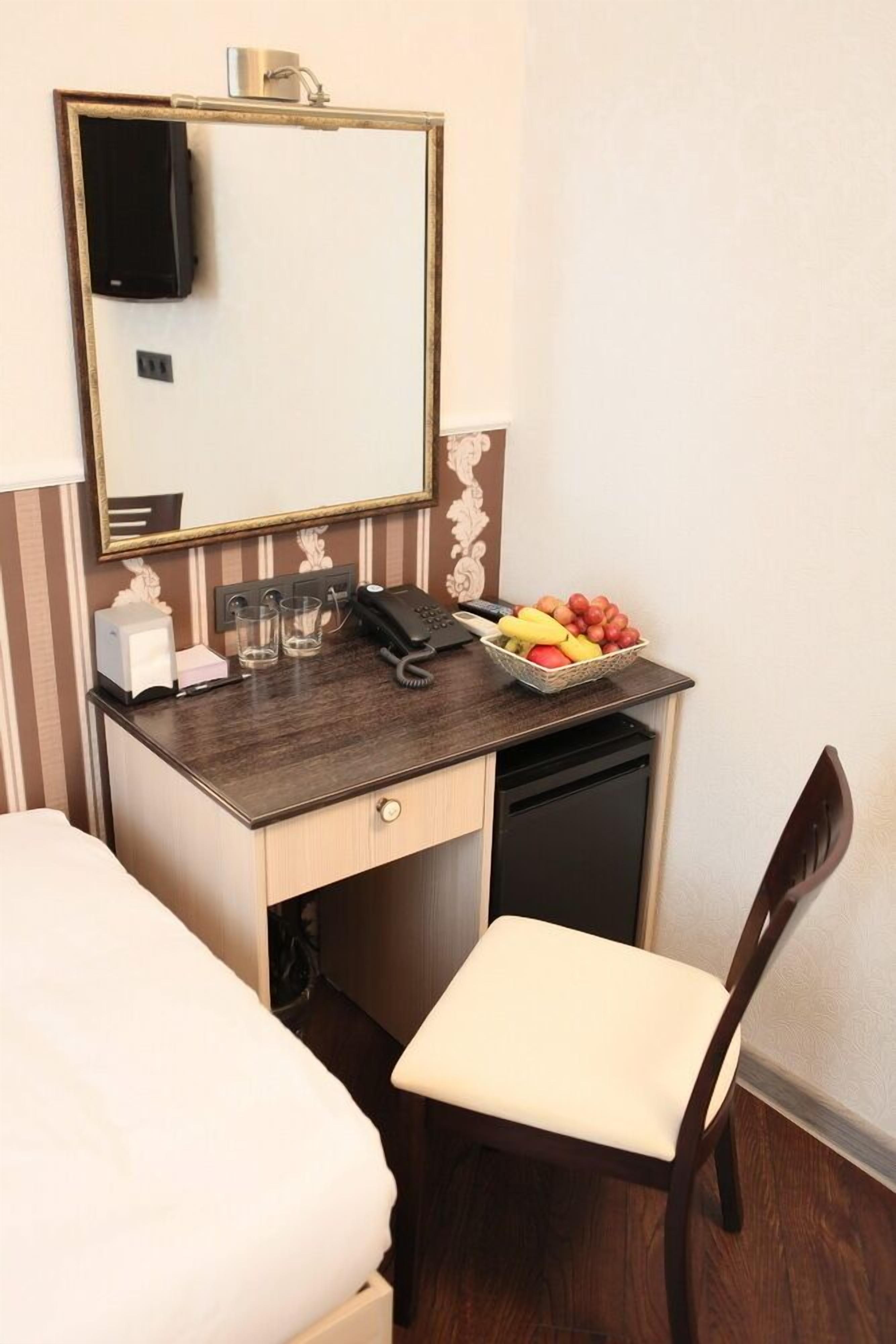 standard double or twin room | room amenity