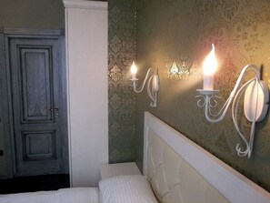 Chambre Standard Double ou avec lits jumeaux | Coffres-forts dans les chambres, rideaux occultants