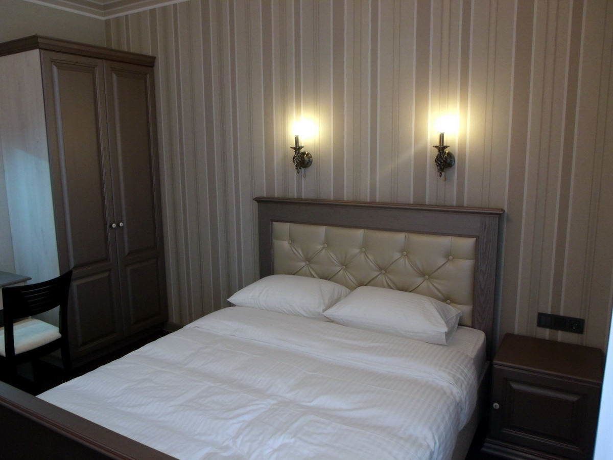 economy double room | in-room safe, blackout curtains, soundproofing, iron/ironing board