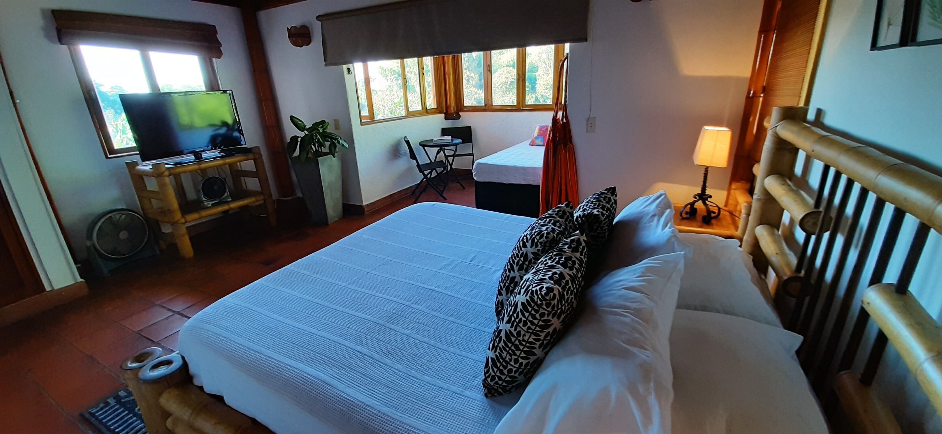 Junior Suite, 1 King Bed, Non Smoking | In-room safe, free WiFi, bed sheets