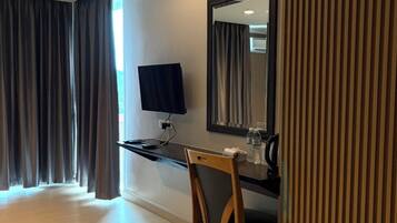 Kamar Twin Deluks | Seprai antialergi, tempat tidur lipat/tambahan, dan Wi-Fi gratis