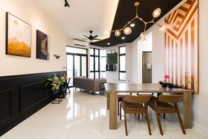 In-room dining - J DUPION Boutique Suites by NowHere (Kuala Lumpur)