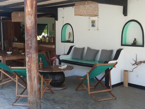 Bar (on property) - La Villa Mahafaly (Nosy Boraha)