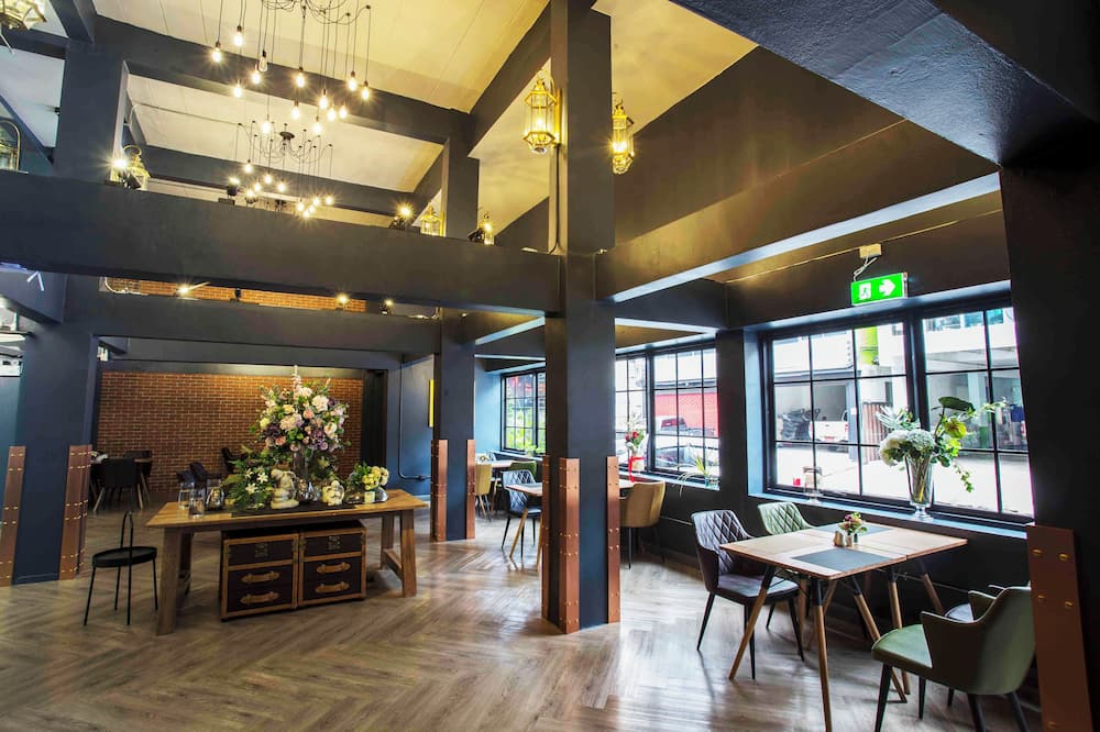 Ratchada Boutique Hotel