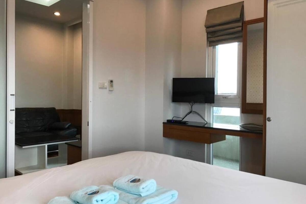Superior Room | Rollaway beds (surcharge), WiFi (free), bed sheets