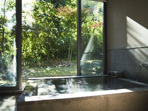 Stylish Suite (Available from 8 years old) | Bathroom | Separate bathtub and shower, spring water bathtub, free toiletries - Yufuin Sanso Warabino (Yufu)